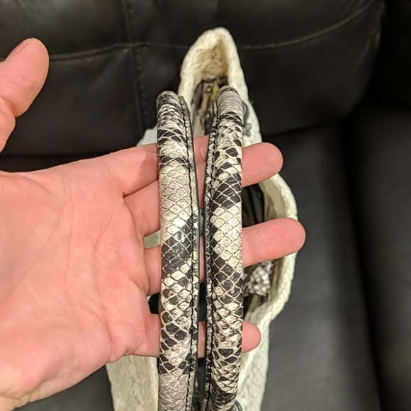 Jessica Simpson purse - Picture 3 of 5